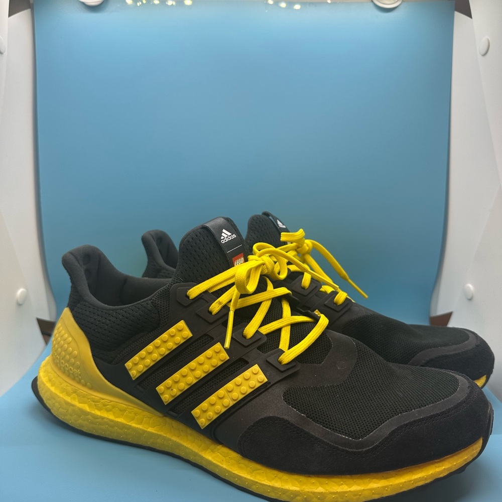 Adidas Ultra Boost Lego Edition - Picture 2 of 5